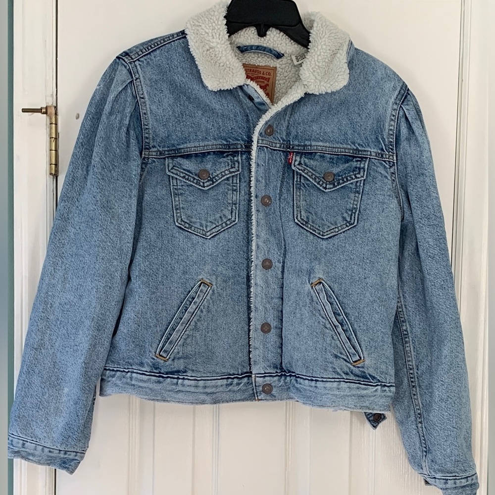 Levi’s Sherpa Puff Sleeve Trucker Jacket